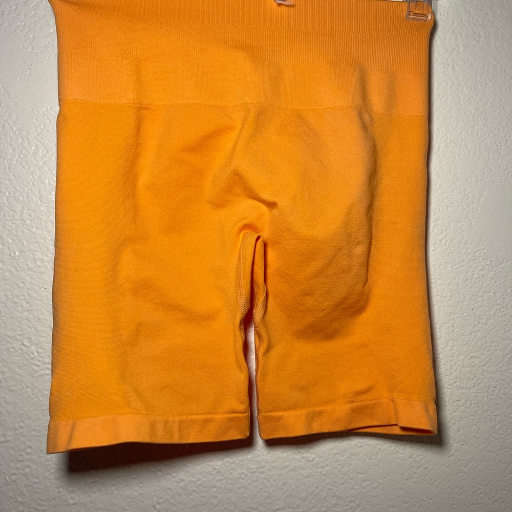 Set of 7. Aurola Workout Shorts 5in